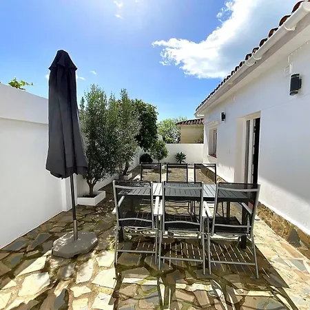 Maison Charmante Avec Piscine Privee