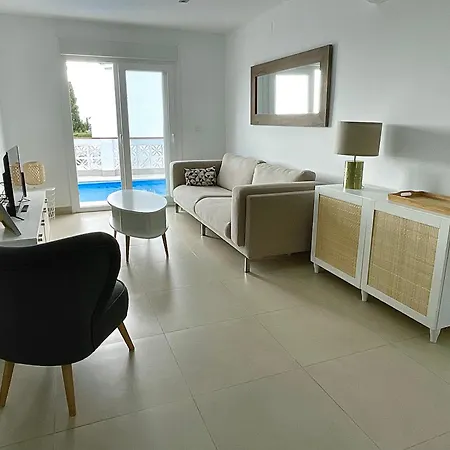 Maison Charmante Avec Piscine Privee Holiday home *